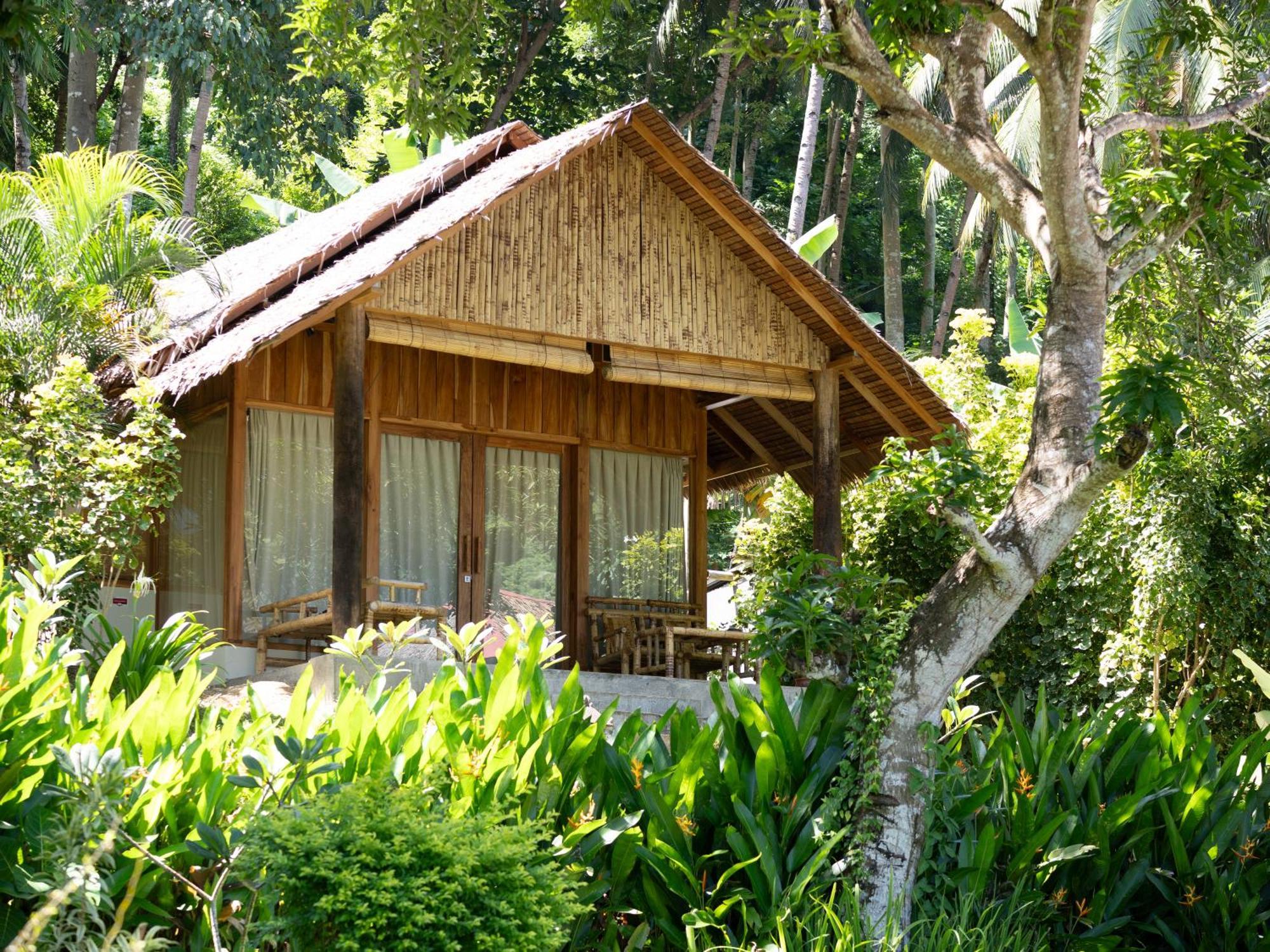 D'Lagoon Dive Resort Bitung Zewnętrze zdjęcie
