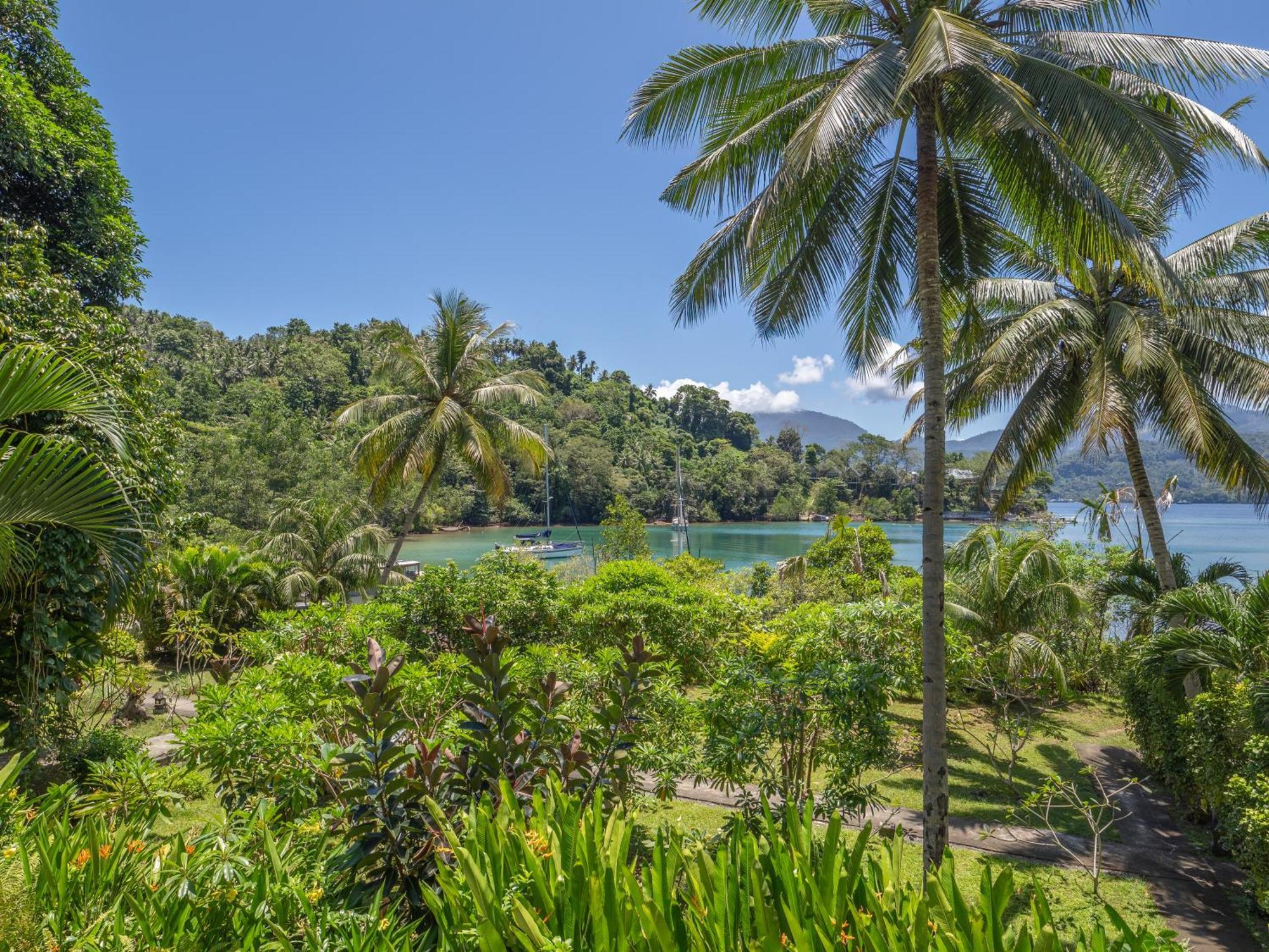 D'Lagoon Dive Resort Bitung Zewnętrze zdjęcie